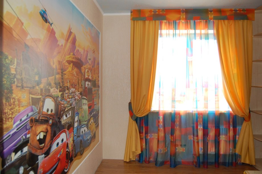 Карниз в детскую комнату