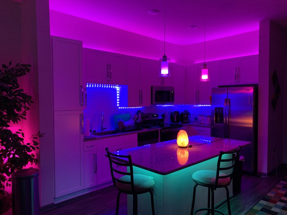 RGB подсветка для комнаты