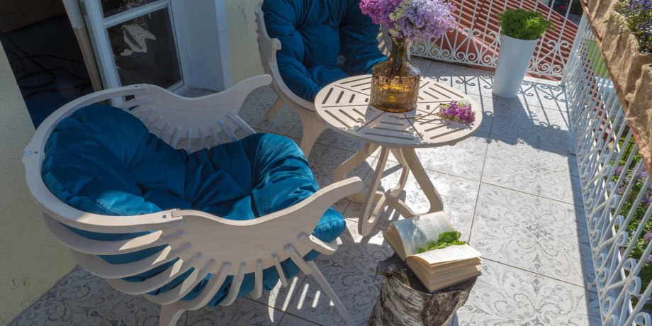 Кресло Womb Chair and Ottoman