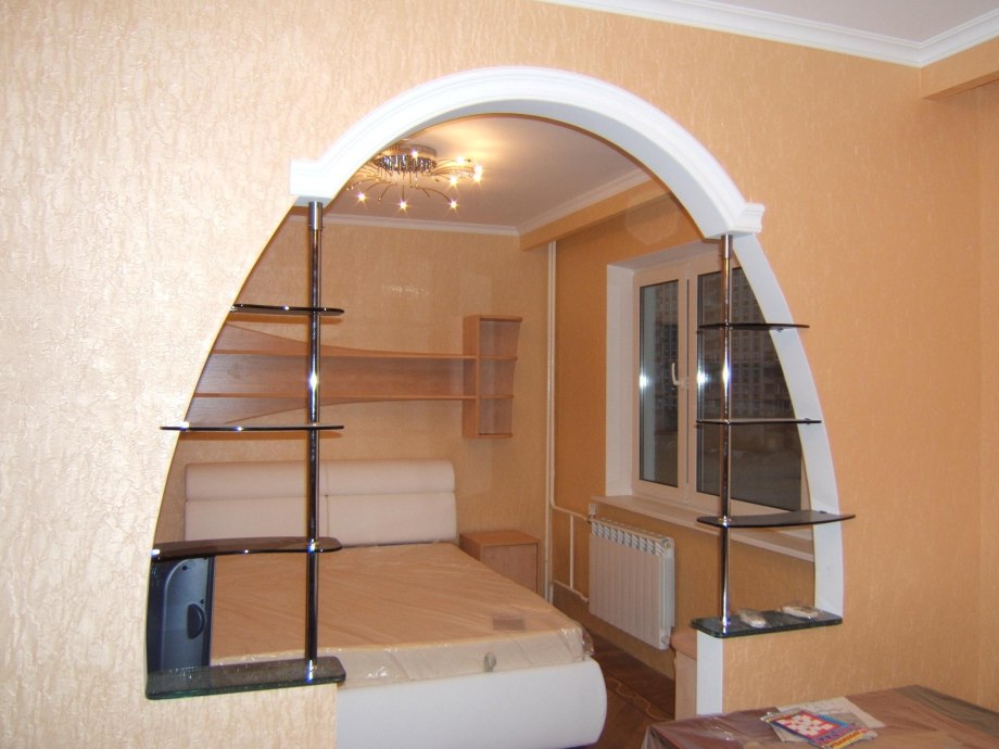 Арка с полками