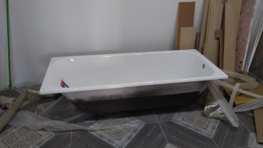 Ванна стальная виз Reimar 150x70 с ножками, белая Орхидея (r-54901 / 4607084496505