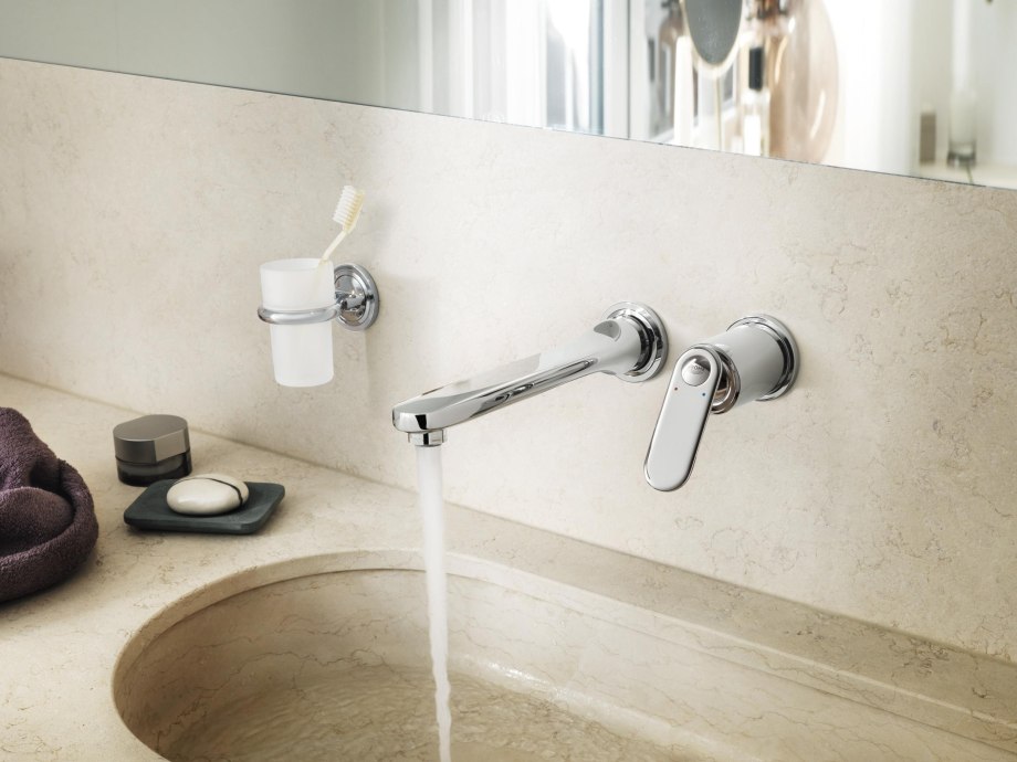 Смеситель для раковины Grohe veris