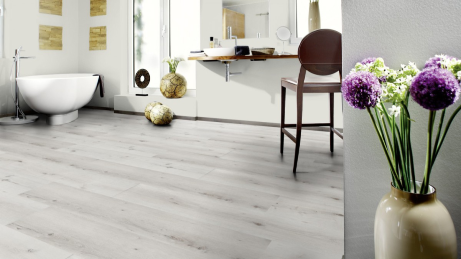 Ламинат Wineo 550 Color белый матовый la068cm
