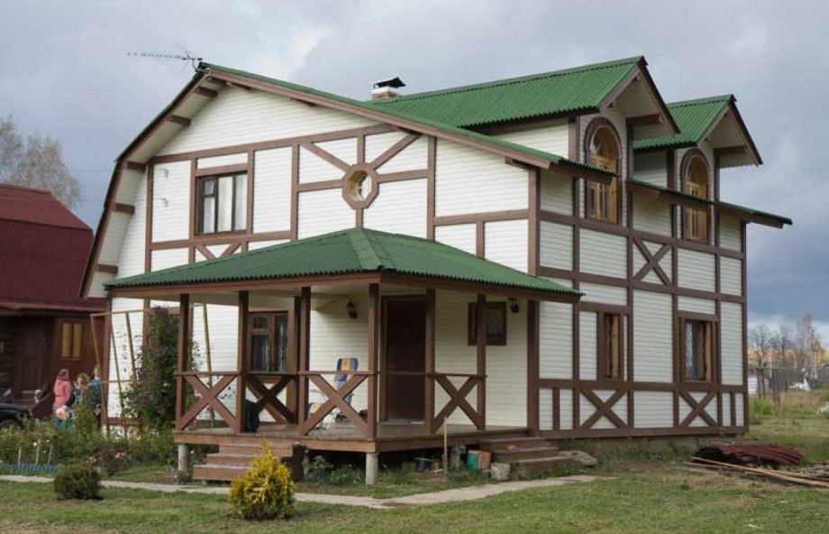 Комбинированные дома с мансардой