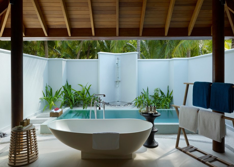 Hotel Dusit Thani Maldives 5