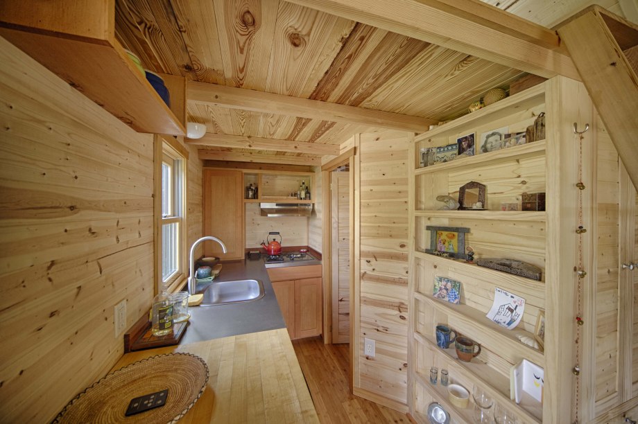 Tiny House деревянный дом на колесах