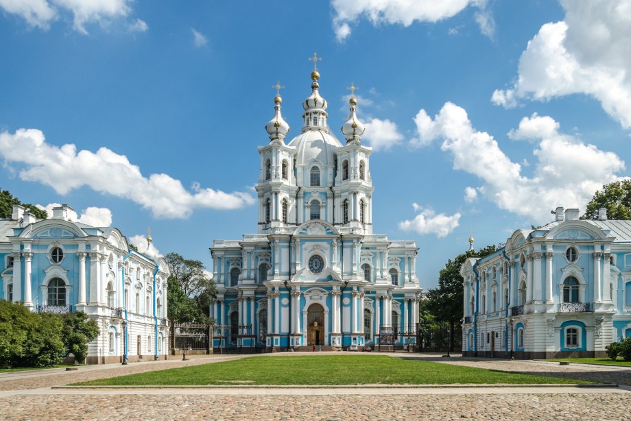 Смольный собор в Санкт-Петербурге