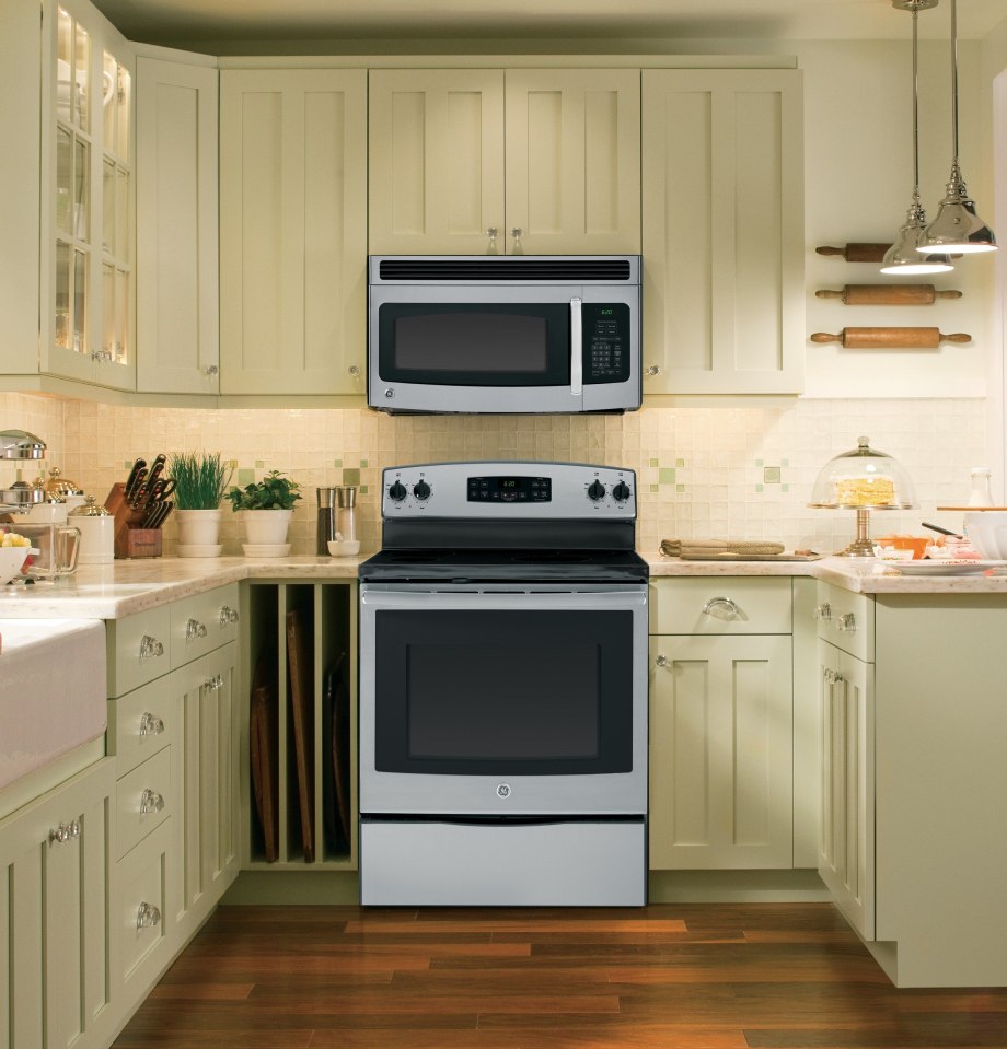 Микроволновая печь встраиваемая Whirlpool AMW 730 SD