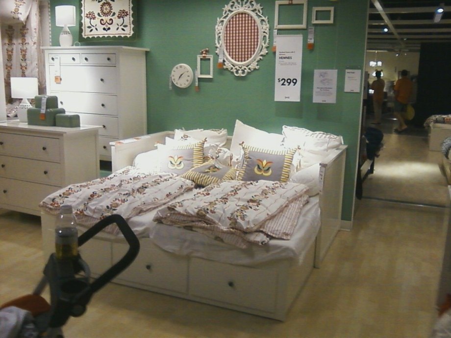 Hemnes ХЕМНЭС кушетка с 2 матрасами