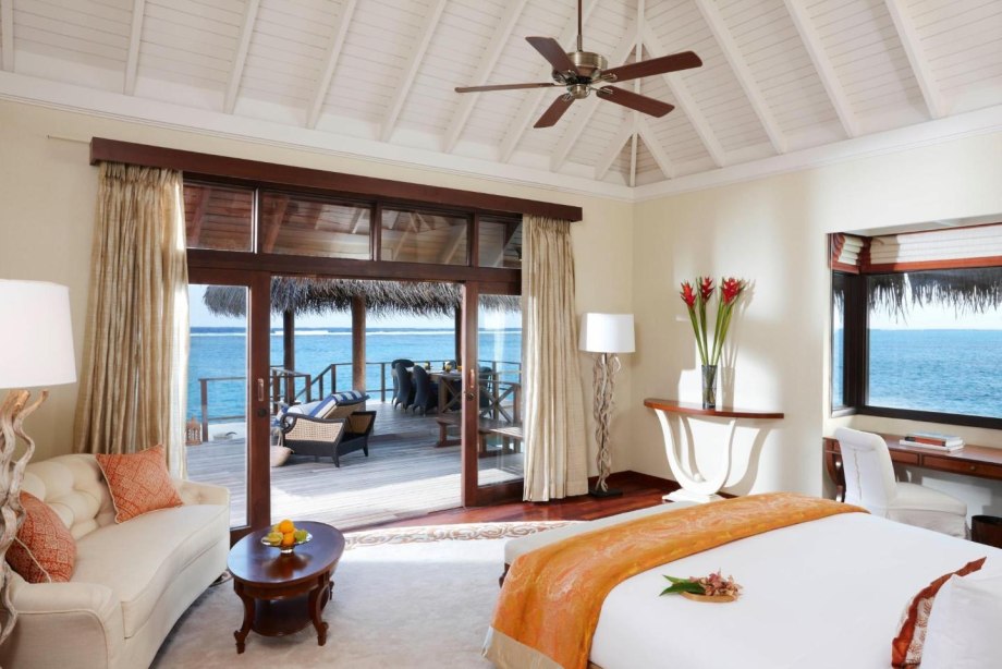 Мальдивы отель Kuramathi Island Resort