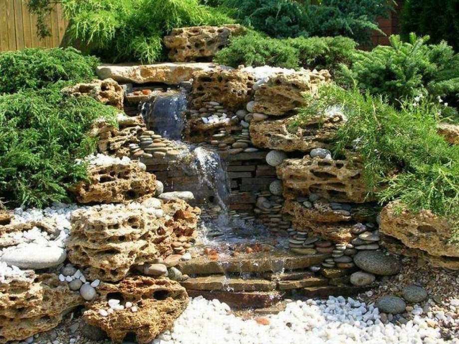 Альпийская горка с прудиком и водопадом Каскад