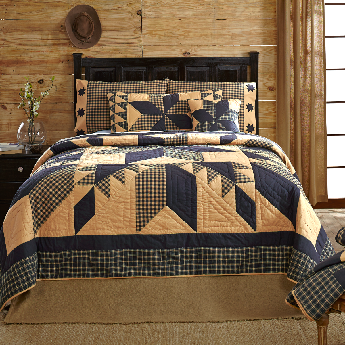 Покрывало стиль. Primitive King Quilt Black Patchwork Farmhouse Star Bedroom Decor VHC brands. Лоскутное покрывало. Покрывала в скандинавском стиле. Покрывала в стиле Кантри.