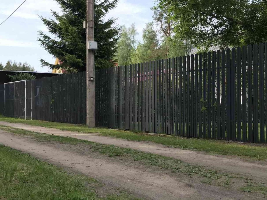 Штакетник м-образный RAL 8017