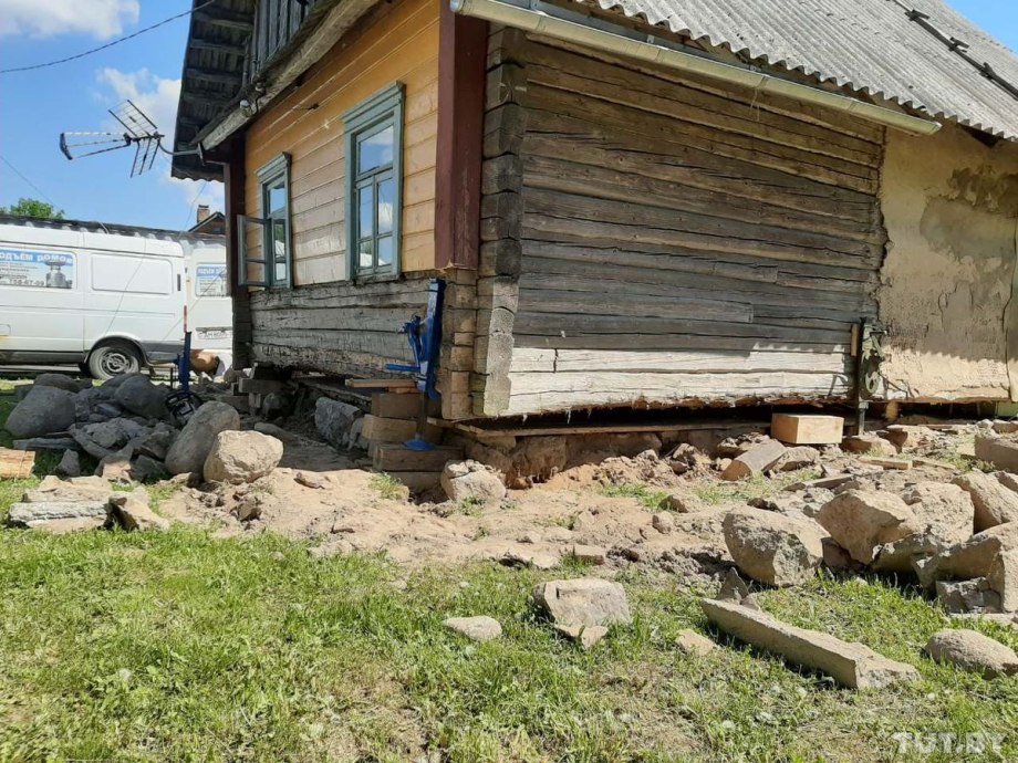Отделка старого дома из бревна