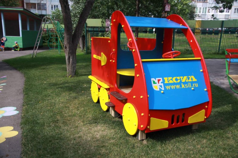 КСИЛ машинка без горки 4413