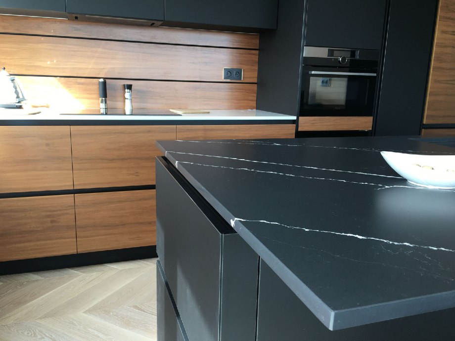 Technistone poetic Black Matt