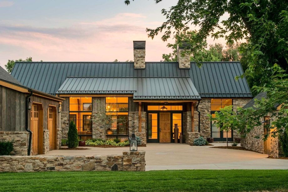 Отель Brush Creek Ranch интерьер