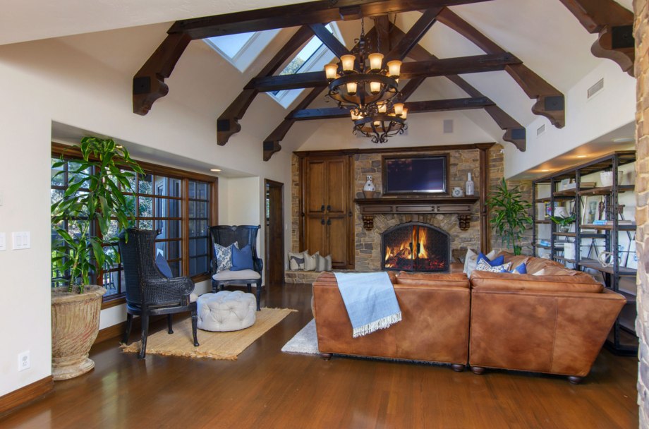 Отель Brush Creek Ranch интерьер
