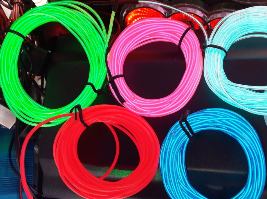 Светодиодная лента RGB разноцветная 5м, с пультом Ду