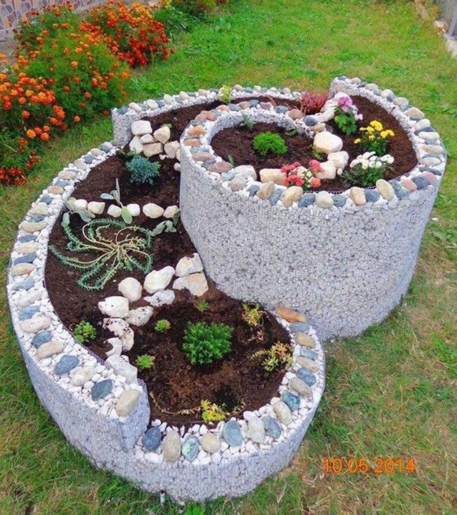 Дачные клумбы оригинальные
