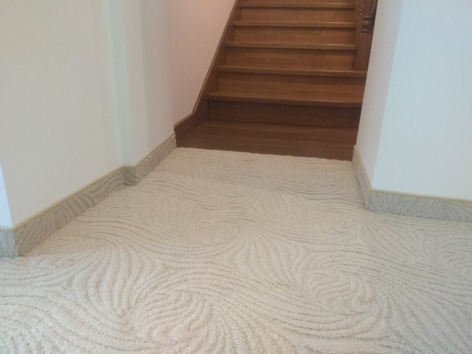 Corian плинтус
