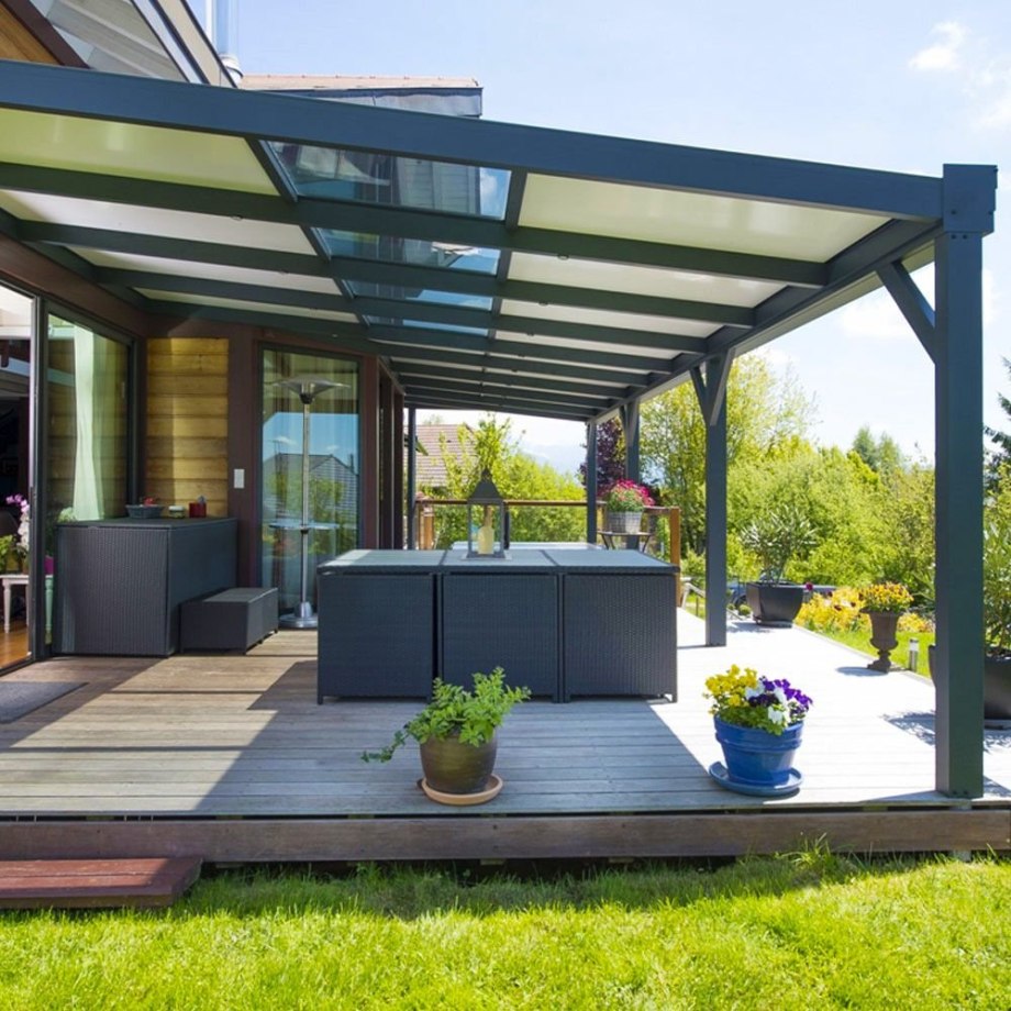 Veranda (or Verandah)