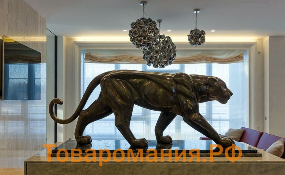 Статуя дом Версаче