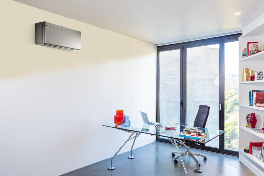 Mitsubishi Electric Ln в интерьере