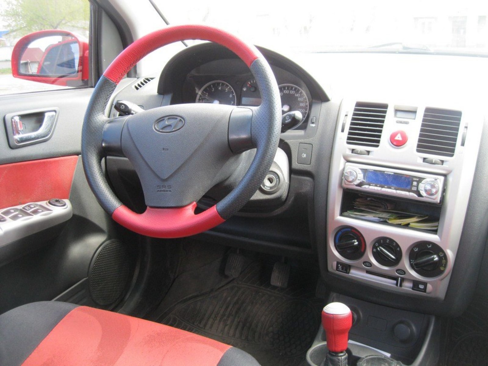 Getz салон. Hyundai Getz 2007 салон. Getz 2007 салон. Hyundai Getz салон. Хёндайгец салон.