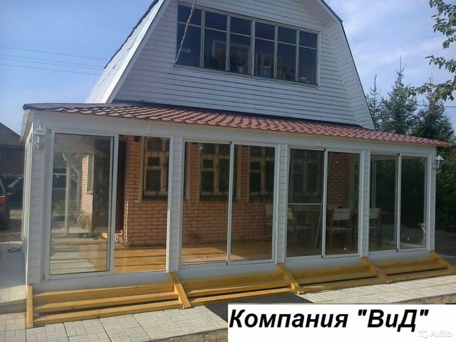 Безрамное остекление веранды