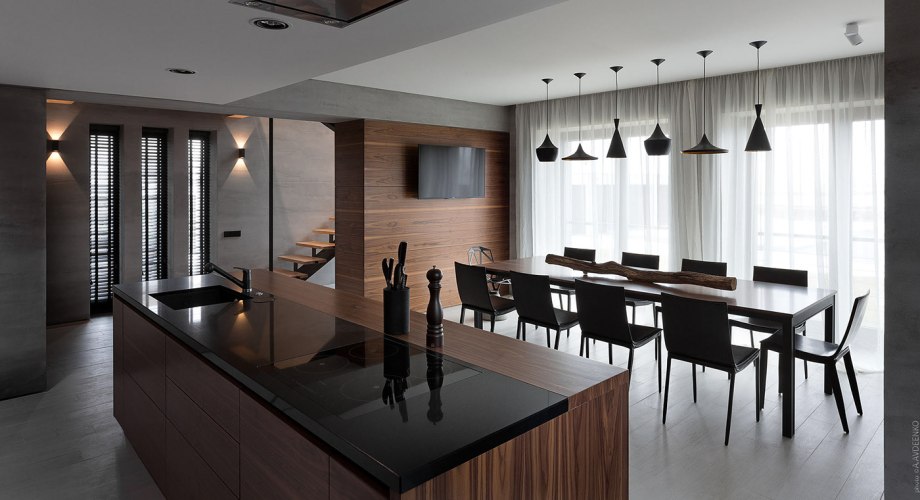 House 2718