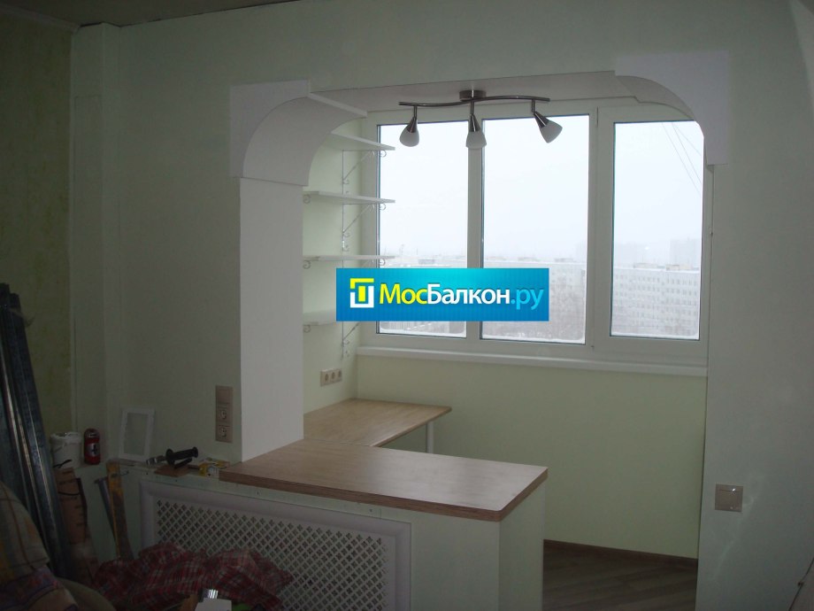 Широкий проем в гостиную