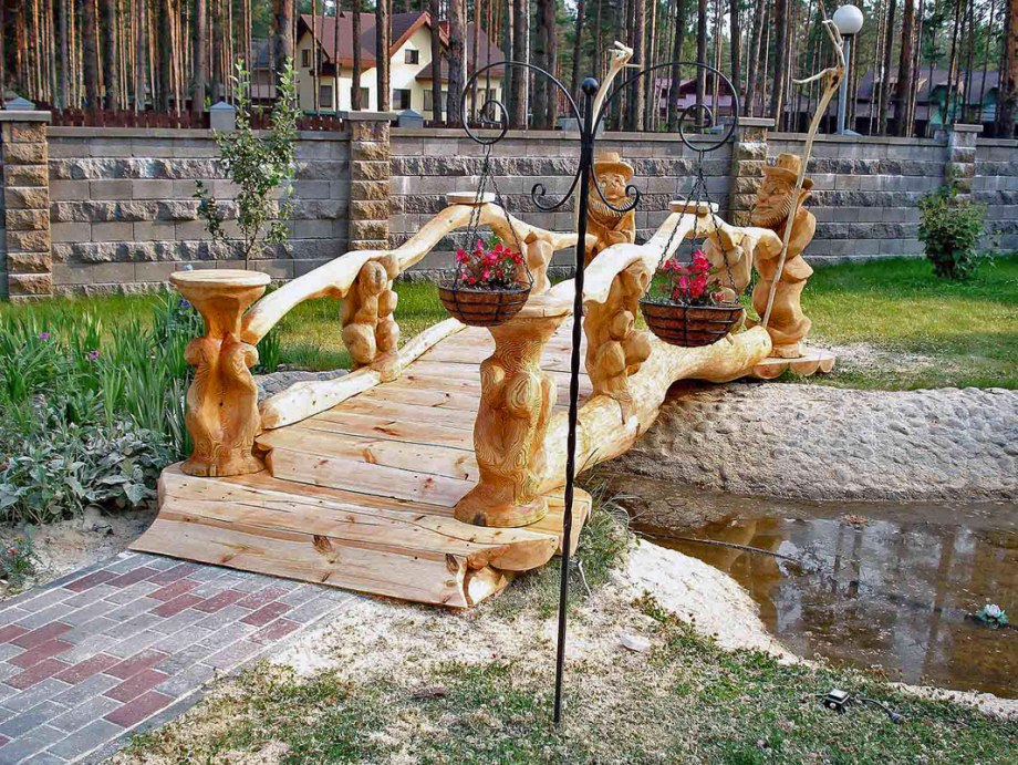 Деревянные фигуры для дачи