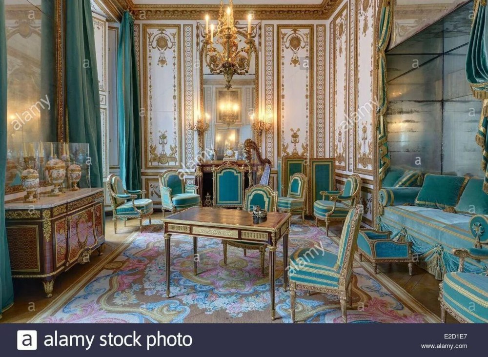 Королевская спальня Версальского дворца