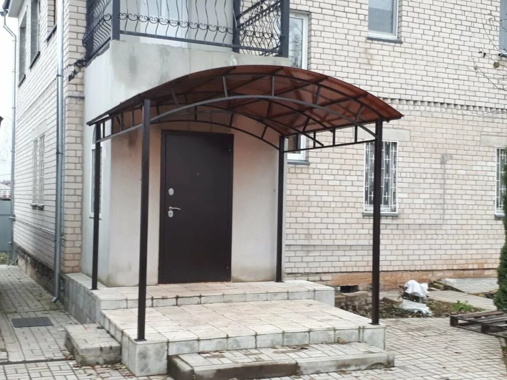Козырек для крыльца