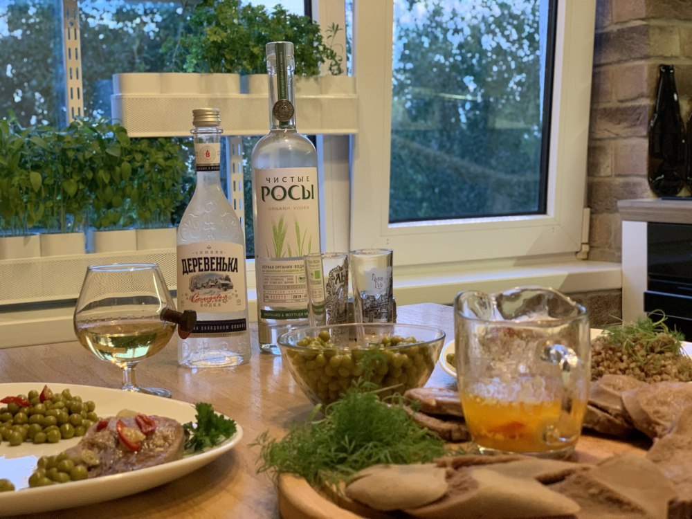 Поляна с водкой