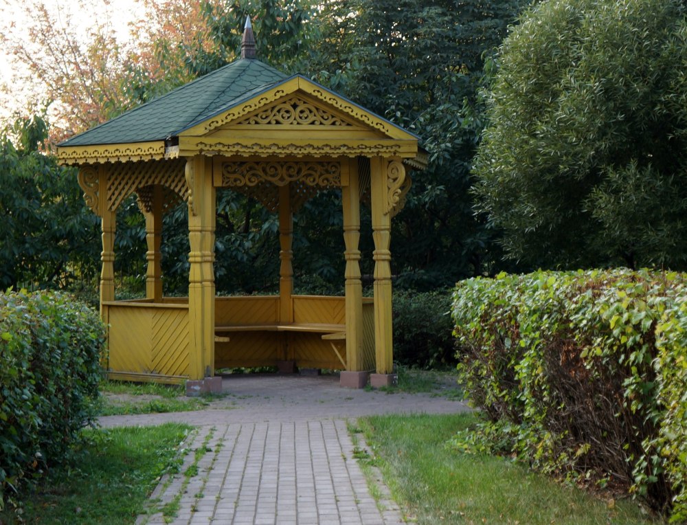 Коломенский парк беседка