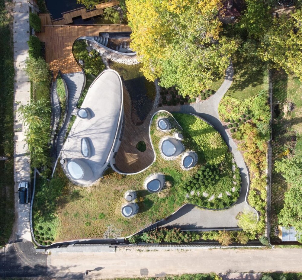 Niko Architect дом в ландшафте