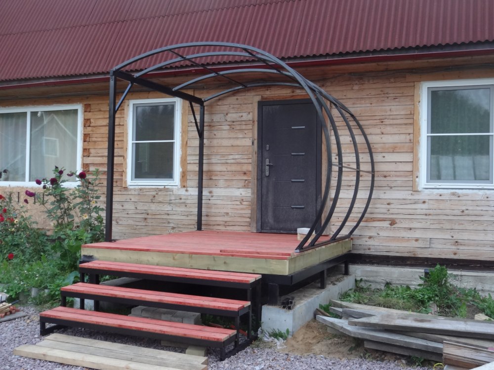 Козырек для крыльца