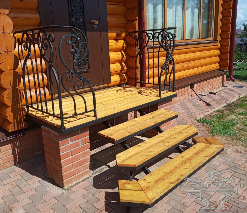 Амарант крыльцо