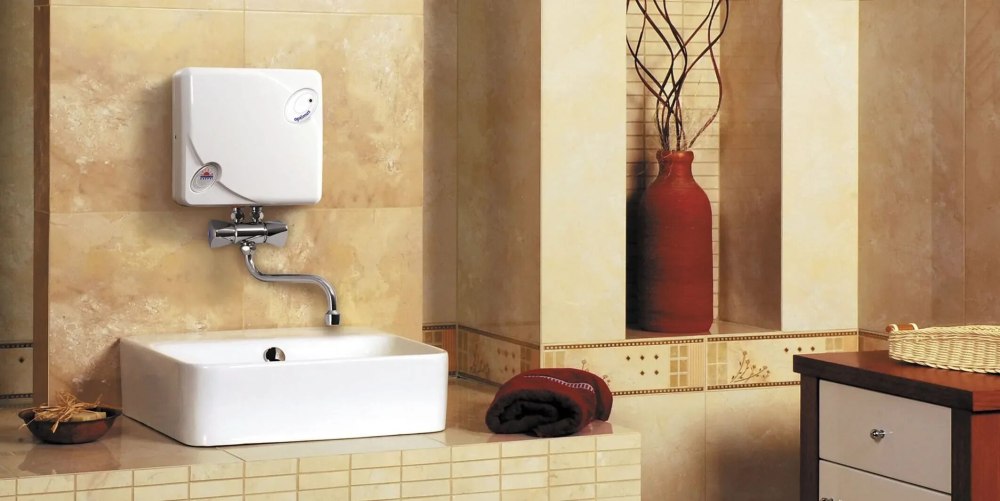 Водонагреватель проточный электрический homestore hs774