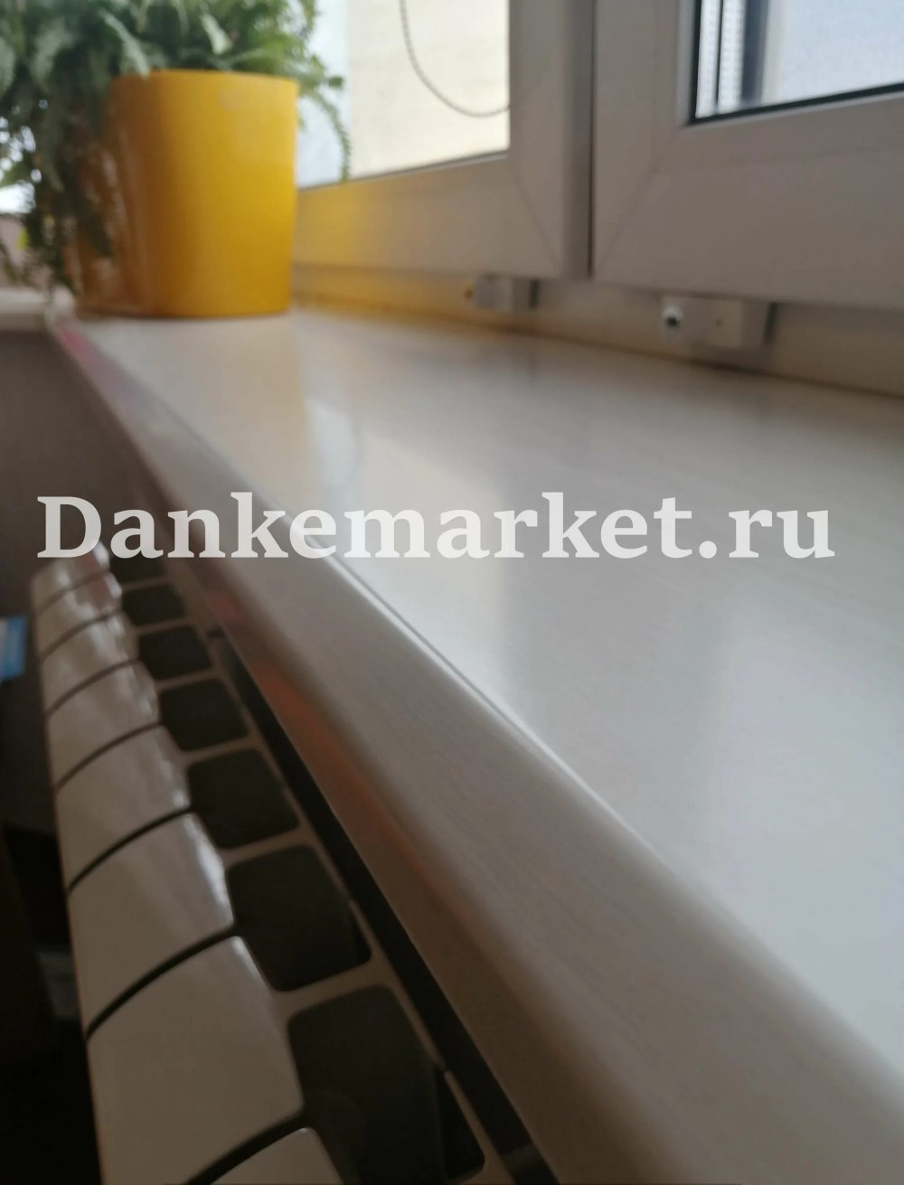 Подоконник Данке белый глянец
