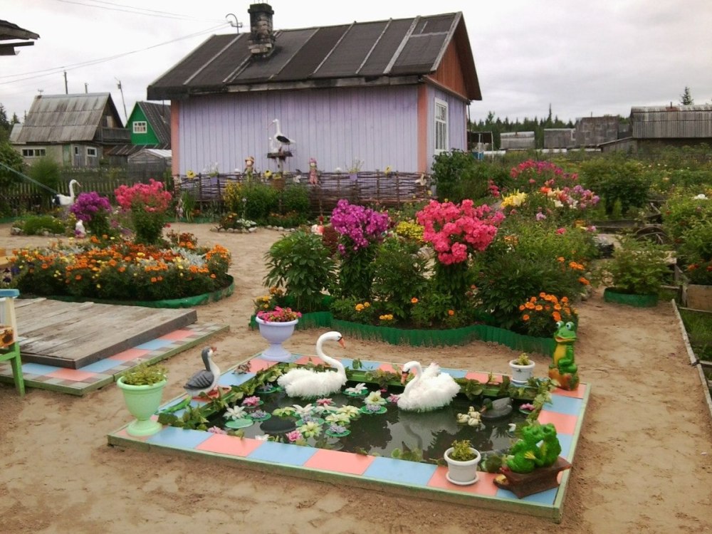 Украсить приусадебный участок