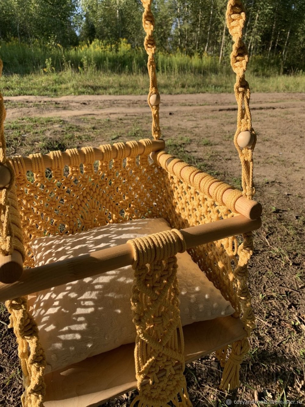 Детская качеля макраме