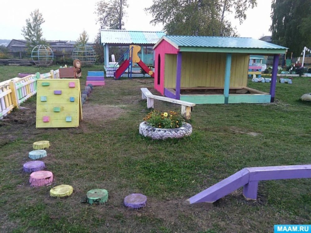 Украшение площадки в детском саду