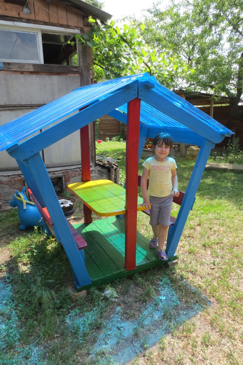 Беседки на участке детского сада