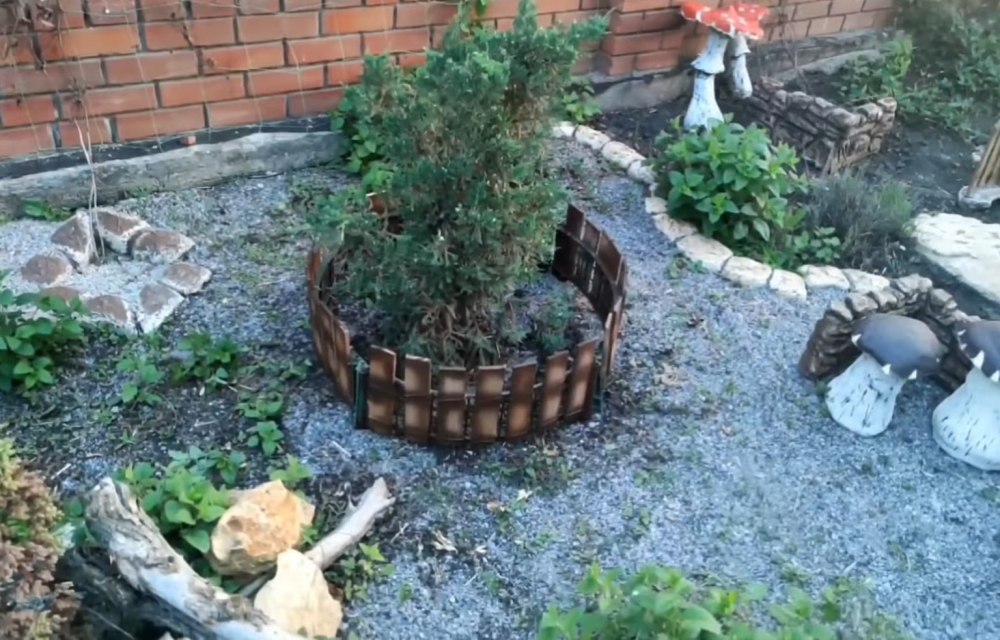 Ограждение для клумбы из ящиков